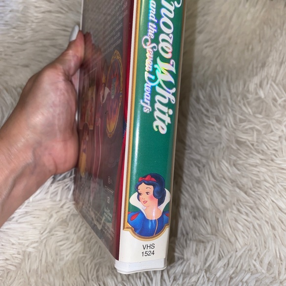 Vintage VHS tape Snow White and the seven dwarfs Walt Disney very good condition - Picture 8 of 11